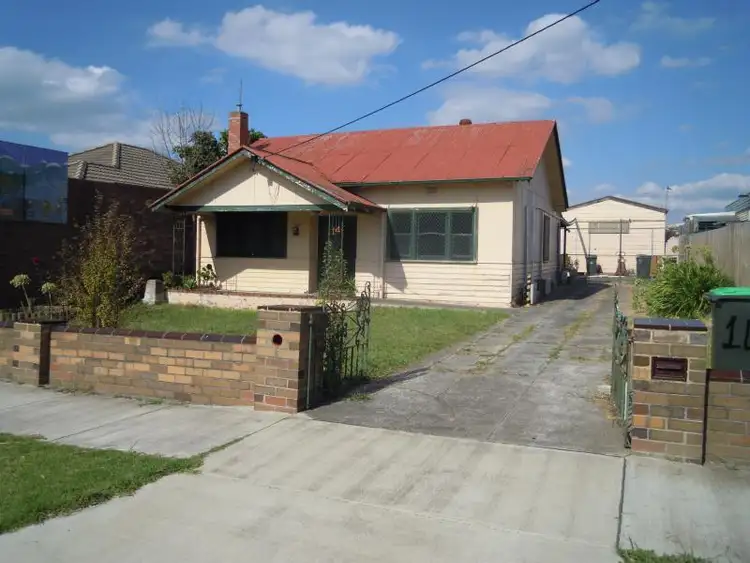**UNDER CONTRACT**14 Collins Street, Morwell VIC 3840