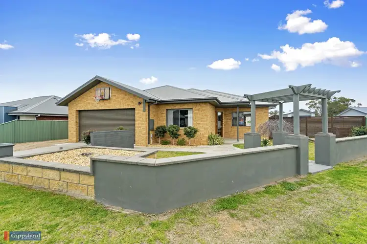 9 Calvert Court, Maffra VIC 3860
