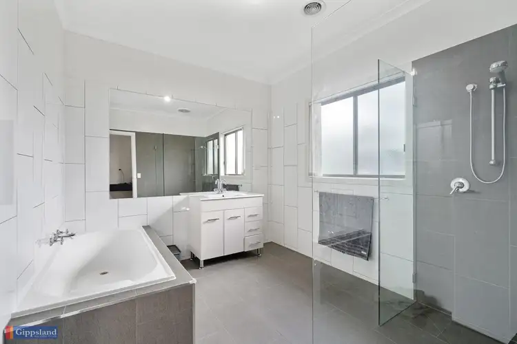 Fifth view of Homely house listing, 9 Calvert Court, Maffra VIC 3860