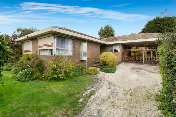 27 Santa Barbara Drive, Frankston VIC 3199