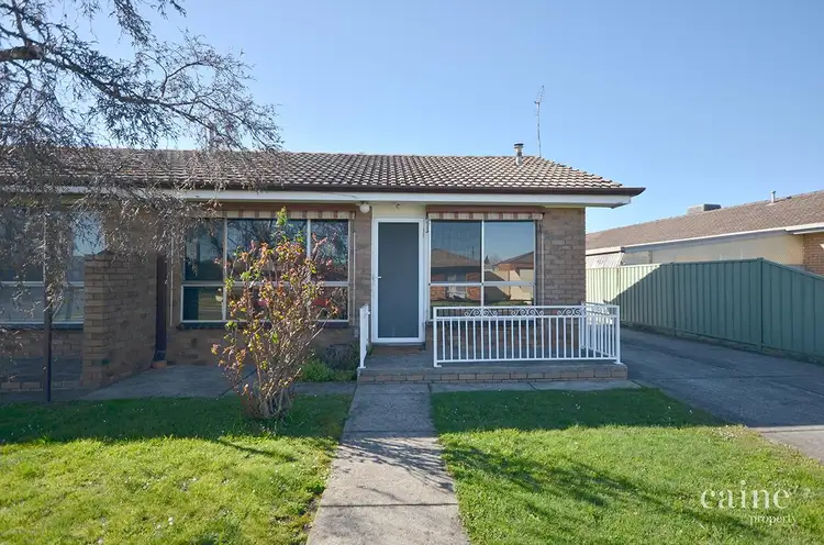 Main view of Homely unit listing, 3/1005 Grevillea Road, Wendouree VIC 3355
