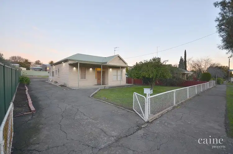 831 Barkly Street, Mount Pleasant VIC 3350