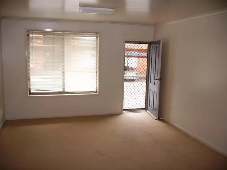 Third view of Homely unit listing, 2/152 Helen Street, Morwell VIC 3840