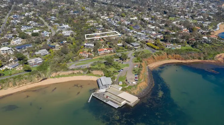 5 Canadian Bay Road, Mount Eliza VIC 3930