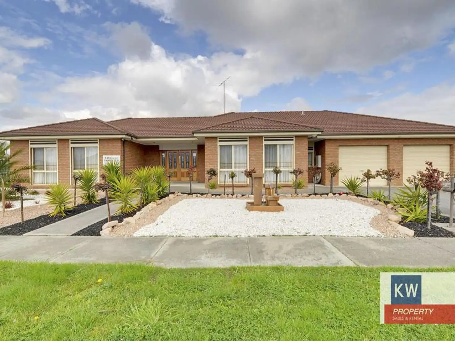 Main view of Homely house listing, 3 4 Papyrus St, Morwell VIC 3840