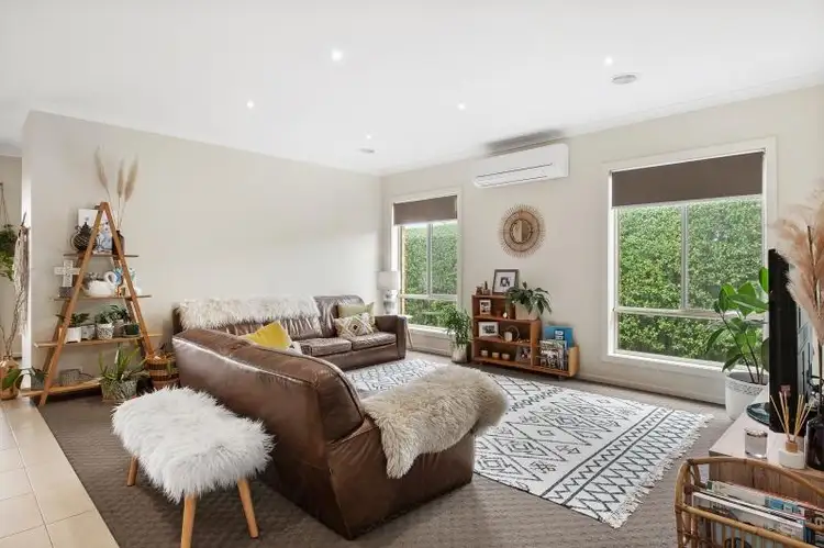 Second view of Homely house listing, 11 Montadale Court, Alfredton VIC 3350