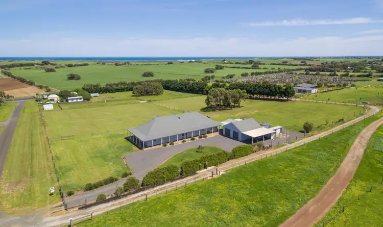 17 Fitzgibbons Lane, Illowa VIC 3282