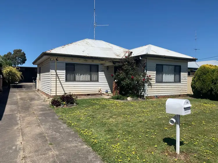 13 Victoria Street, Sebastopol VIC 3356
