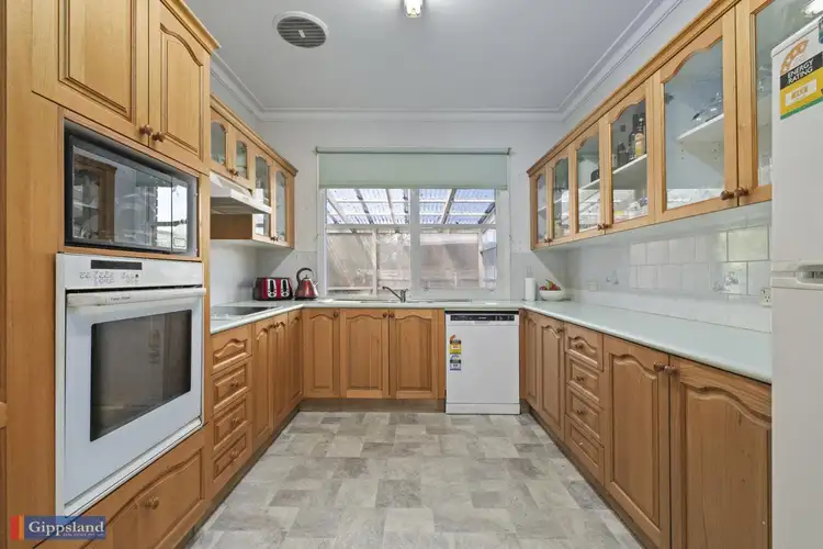 Second view of Homely house listing, 6 Flint Court, Maffra VIC 3860