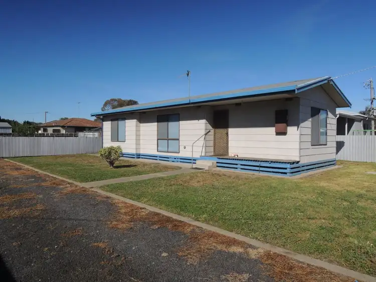 20 Skeels Street, Heyfield VIC 3858