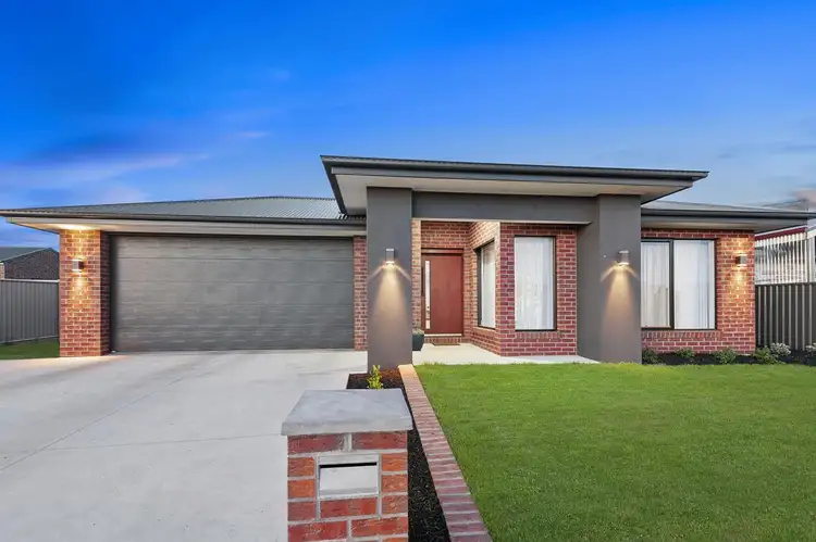 76 Ascot Gardens Drive, Delacombe VIC 3356