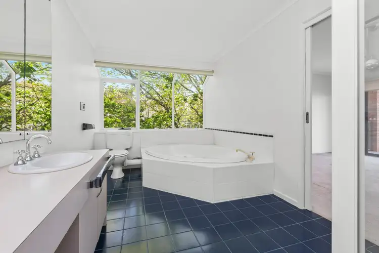 Sixth view of Homely house listing, 8 Koornalla Crescent, Mount Eliza VIC 3930