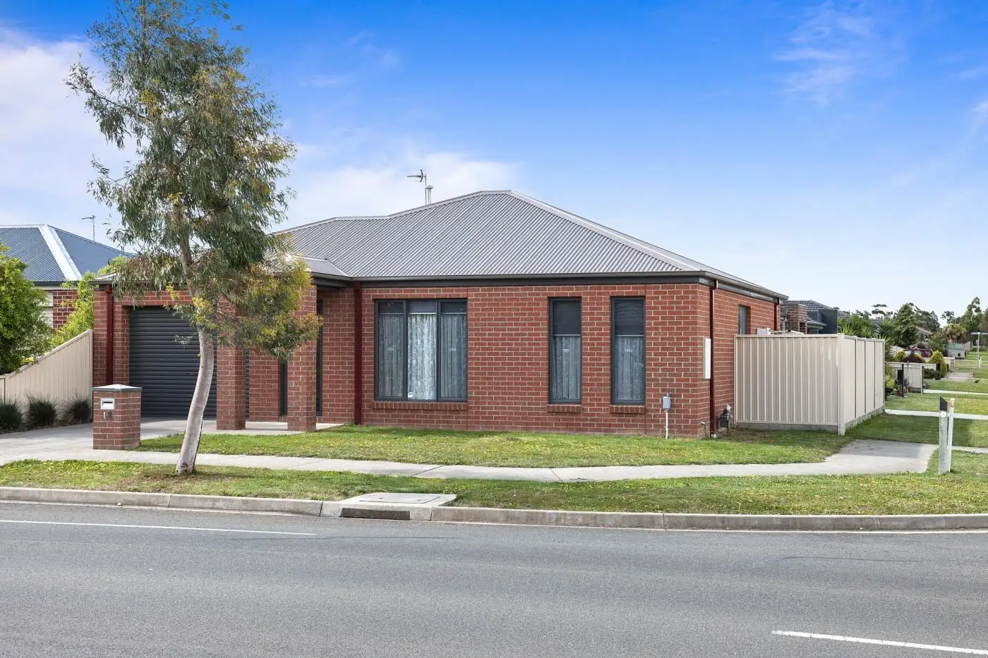 Main view of Homely house listing, 18 Ascot Gardens Drive, Delacombe VIC 3356