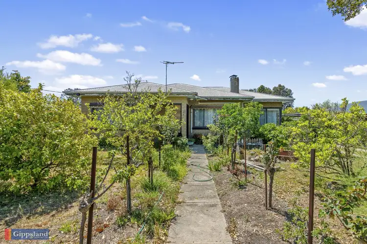 18 Anderson Street, Heyfield VIC 3858
