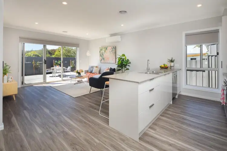 Fifth view of Homely townhouse listing, 3/209 Tinworth Avenue, Mount Clear VIC 3350