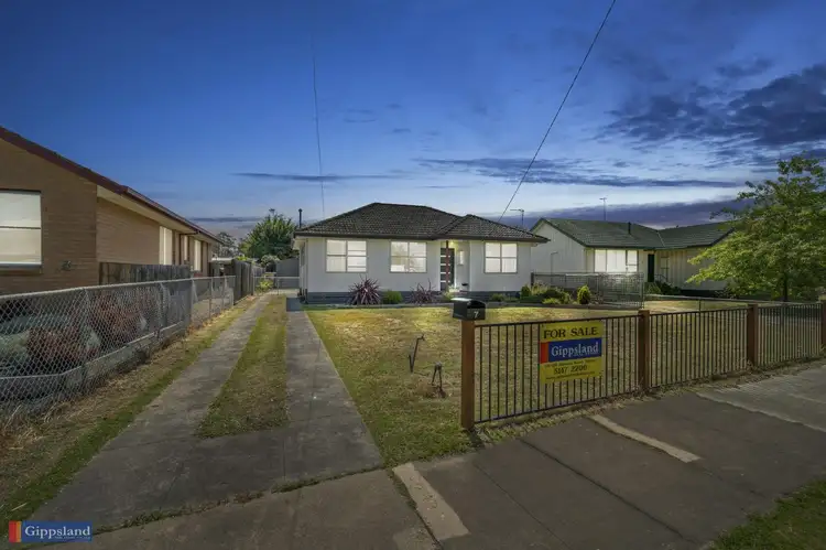 Second view of Homely house listing, 7 Alexandra Avenue, Sale VIC 3850