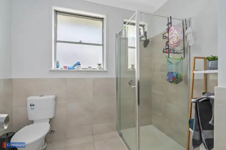 Sixth view of Homely house listing, 7 Alexandra Avenue, Sale VIC 3850