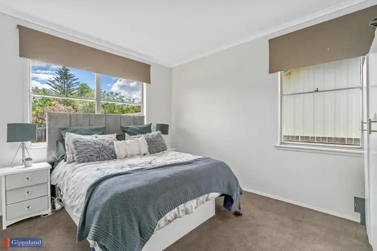 Seventh view of Homely house listing, 7 Alexandra Avenue, Sale VIC 3850