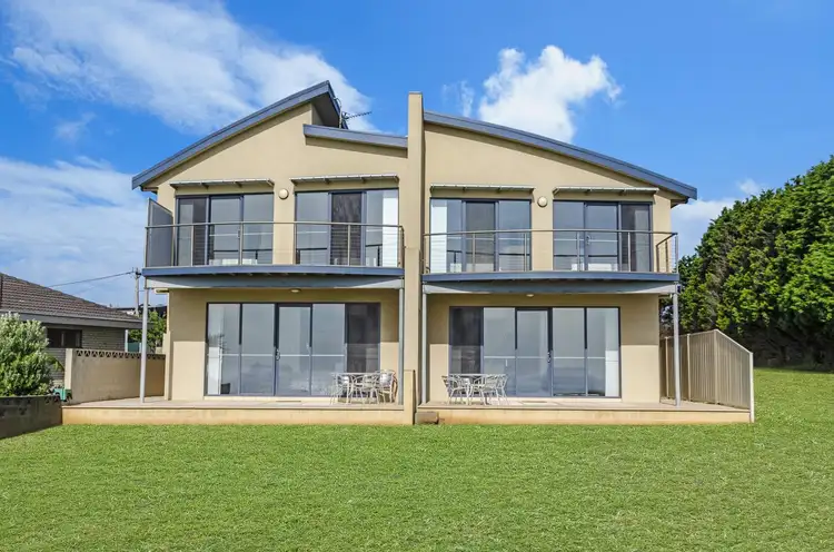 1A & 1B SEAVIEW Terrace, Portland VIC 3305