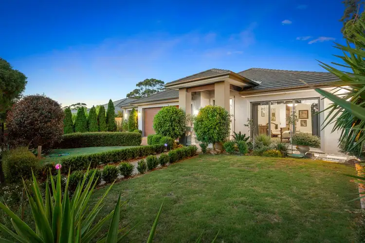 31 Roehampton Crescent, Mount Eliza VIC 3930
