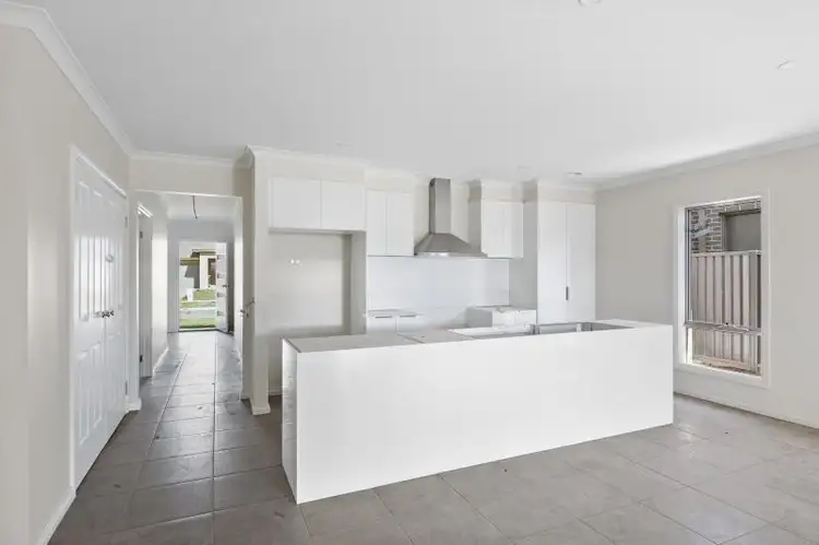 Second view of Homely house listing, 5 Dublin Street, Alfredton VIC 3350