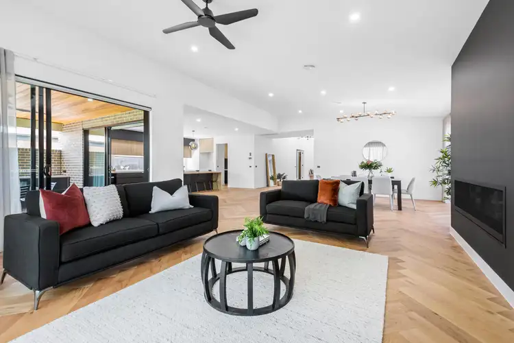 122 Wimbledon Avenue, Mount Eliza VIC 3930