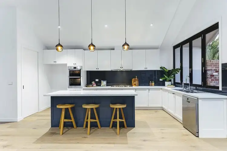 Second view of Homely house listing, 7 Collingwood Road, Newport VIC 3015