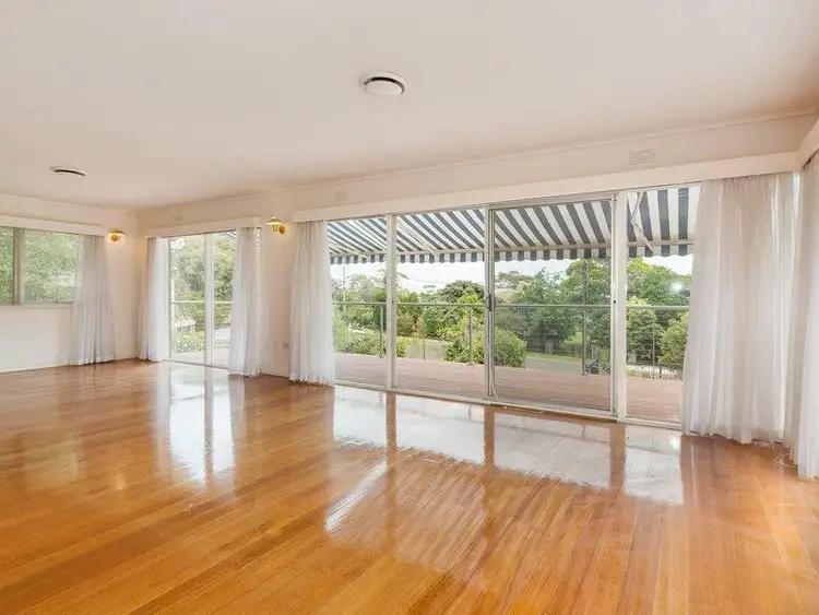 Fourth view of Homely house listing, 10 Rosserdale Crescent, Mount Eliza VIC 3930