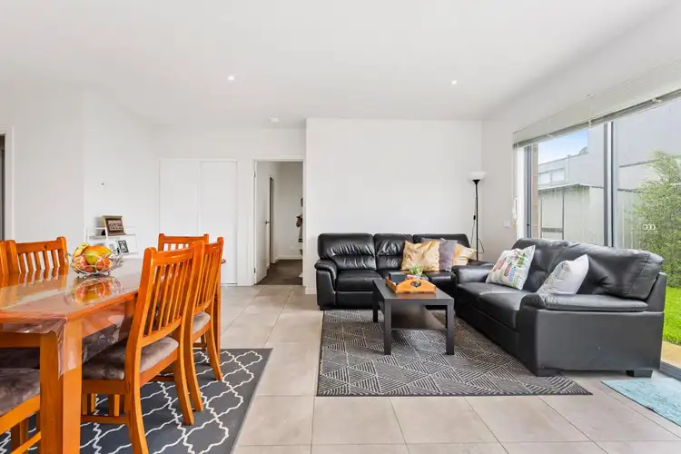 Fifth view of Homely unit listing, 3 Llano Circuit, Berwick VIC 3806