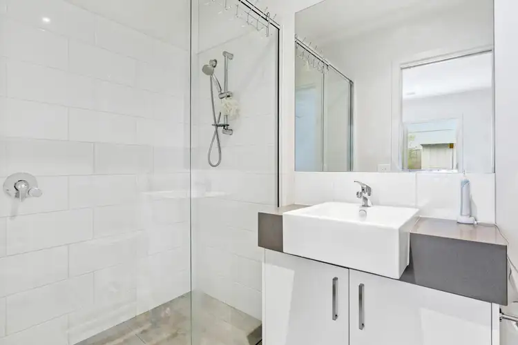 Seventh view of Homely unit listing, 3 Llano Circuit, Berwick VIC 3806