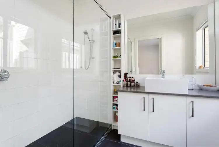 Sixth view of Homely unit listing, 22 Denistoun Crescent, Cranbourne VIC 3977