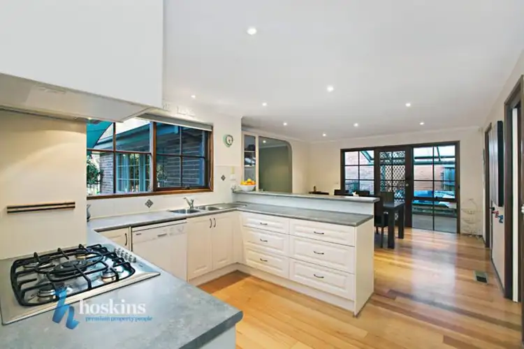 Sixth view of Homely house listing, 2 Bemm Court, Croydon Hills VIC 3136