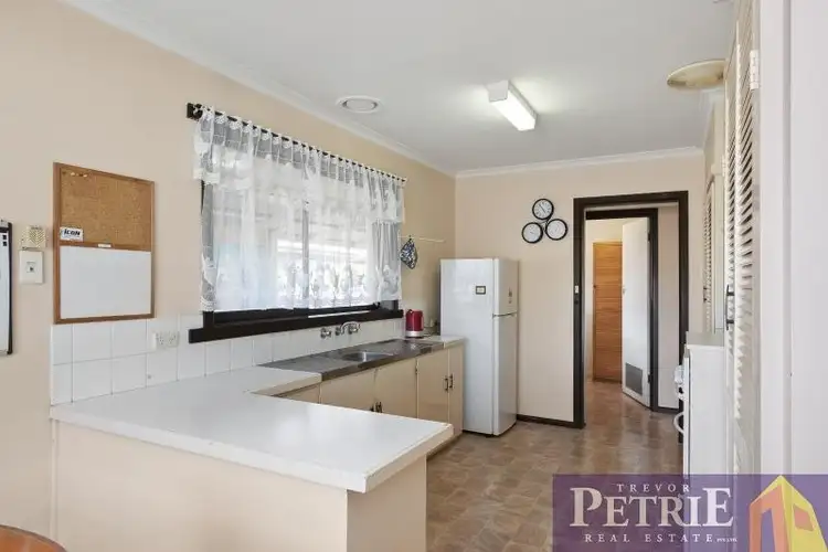 Sixth view of Homely house listing, 2 Glenda Street, Wendouree VIC 3355