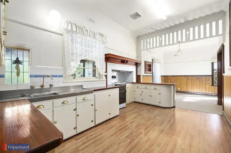 Fifth view of Homely house listing, 10 Harbeck Street, Heyfield VIC 3858