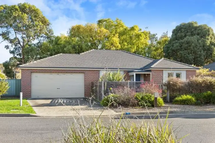 1 Brookside Drive, Mount Clear VIC 3350