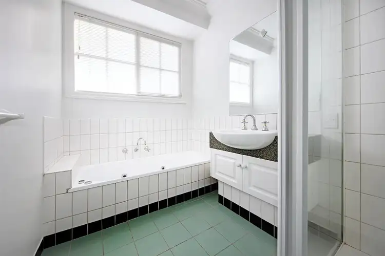 Fifth view of Homely townhouse listing, 2/111 Wattle Valley Road, Camberwell VIC 3124