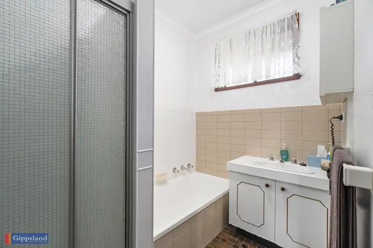 Sixth view of Homely unit listing, 1/72 Kent Street, Maffra VIC 3860