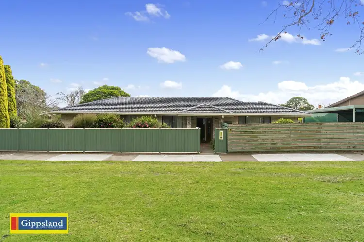 33 Foster Street, Maffra VIC 3860