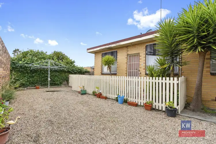 Unit 4/10 Susan Court, Morwell VIC 3840