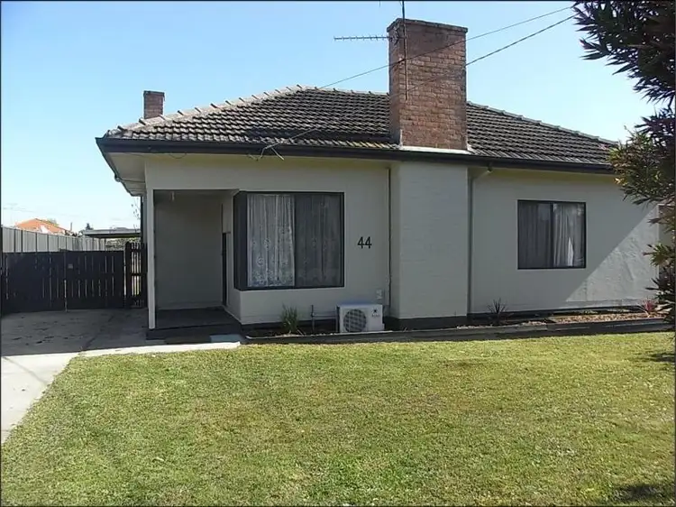 **UNDER CONTRACT**44 Comans Street, Morwell VIC 3840