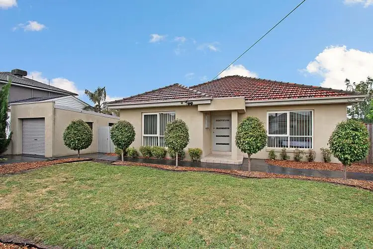 1/2 Maple Street, Bayswater VIC 3153