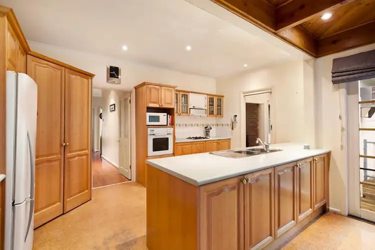 Sixth view of Homely house listing, 10 Barbara Street, Vermont VIC 3133