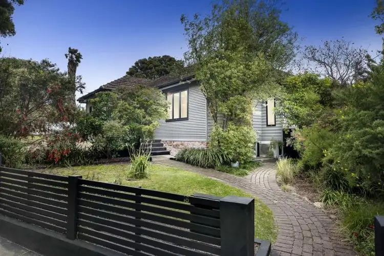 18 Kerrimuir Street, Box Hill North VIC 3129
