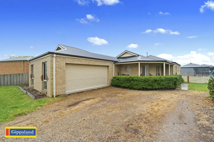 44 Sale Road, Maffra VIC 3860