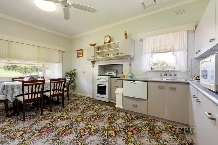 Fifth view of Homely house listing, 1 Farrell Avenue, Castlemaine VIC 3450