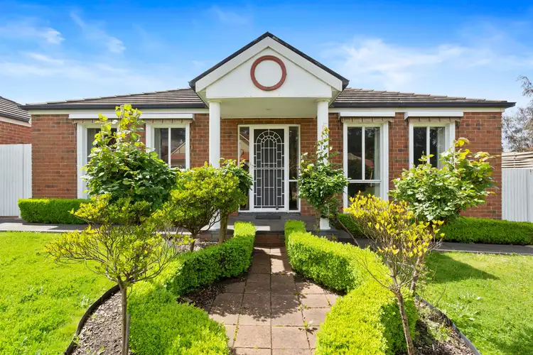 18 Sundown Walk, Frankston South VIC 3199