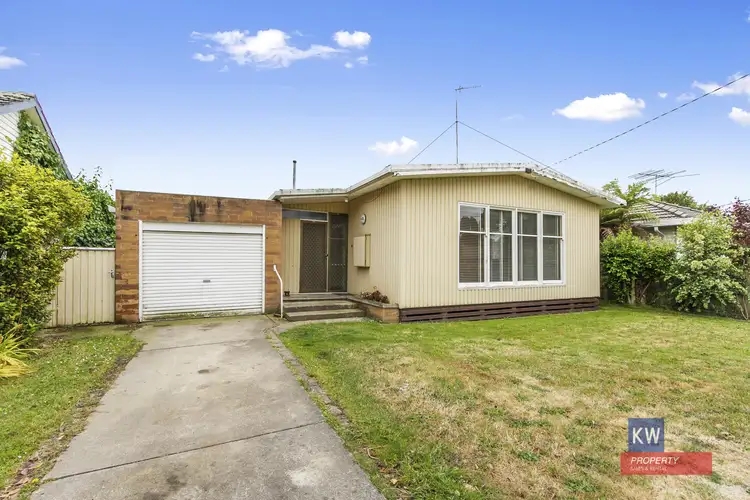 31 Wallace St, Morwell VIC 3840