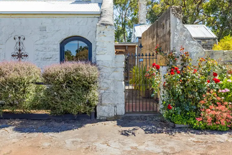 106-108 Watton Street, Penshurst VIC 3289