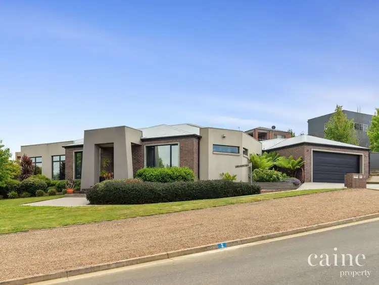 2 Oakdene Court, Ballarat North VIC 3350