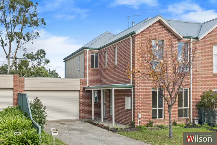 8 Bentley Place, Ballarat East VIC 3350